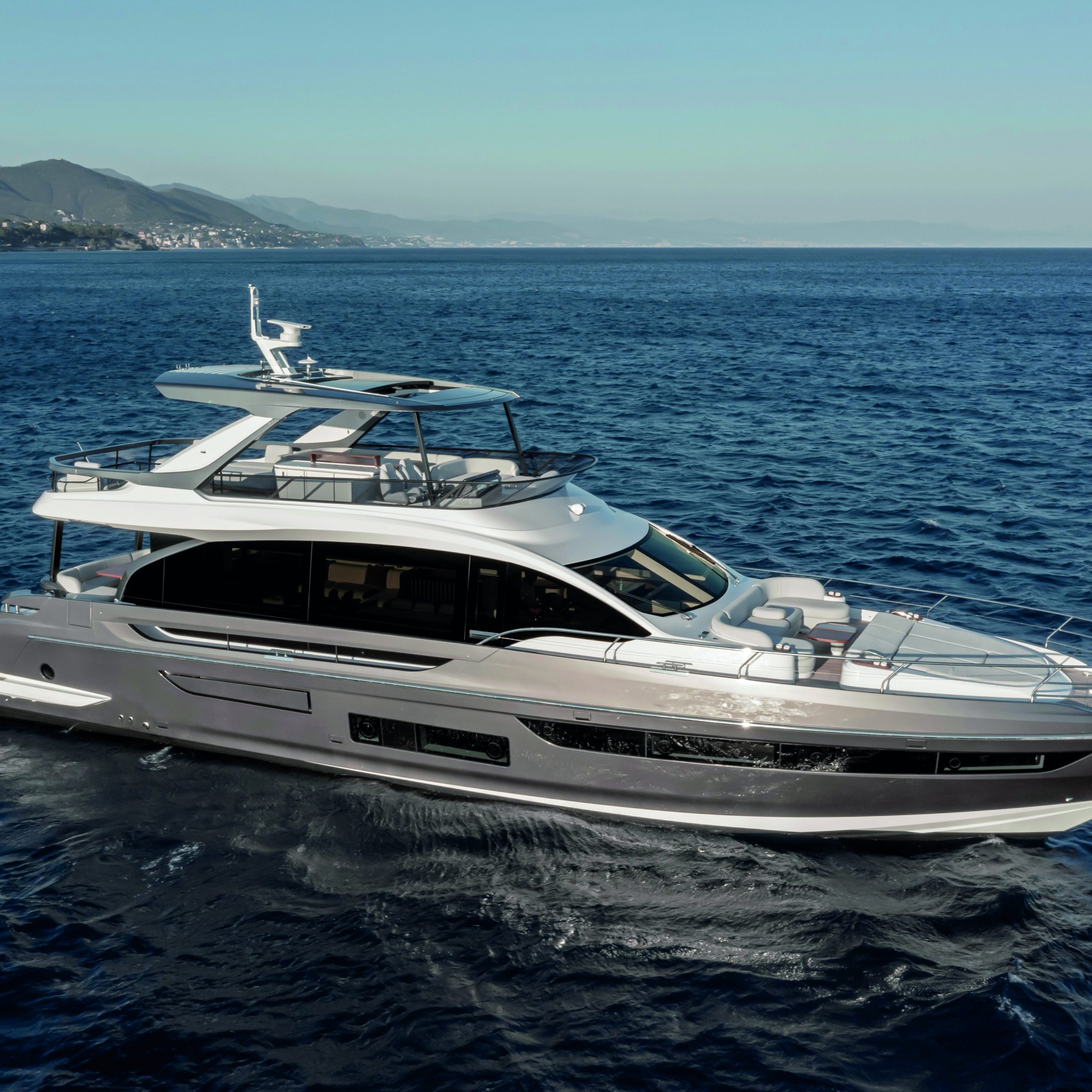 Fly 72_exterior (3)