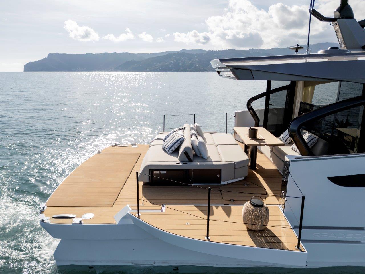 Azimut Seadeck 6_fun island_2