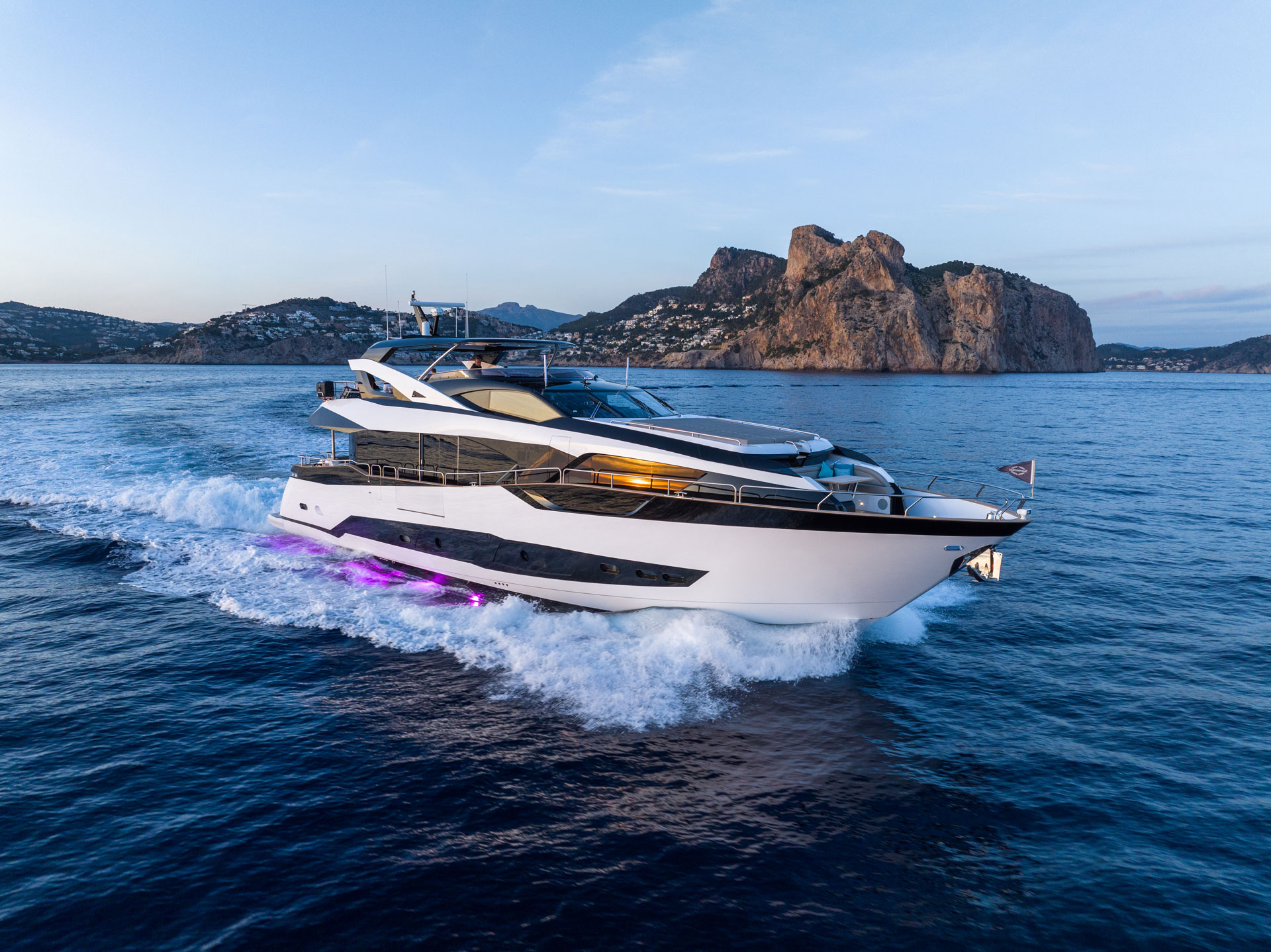 MEROS_Signature-95-Yacht_4