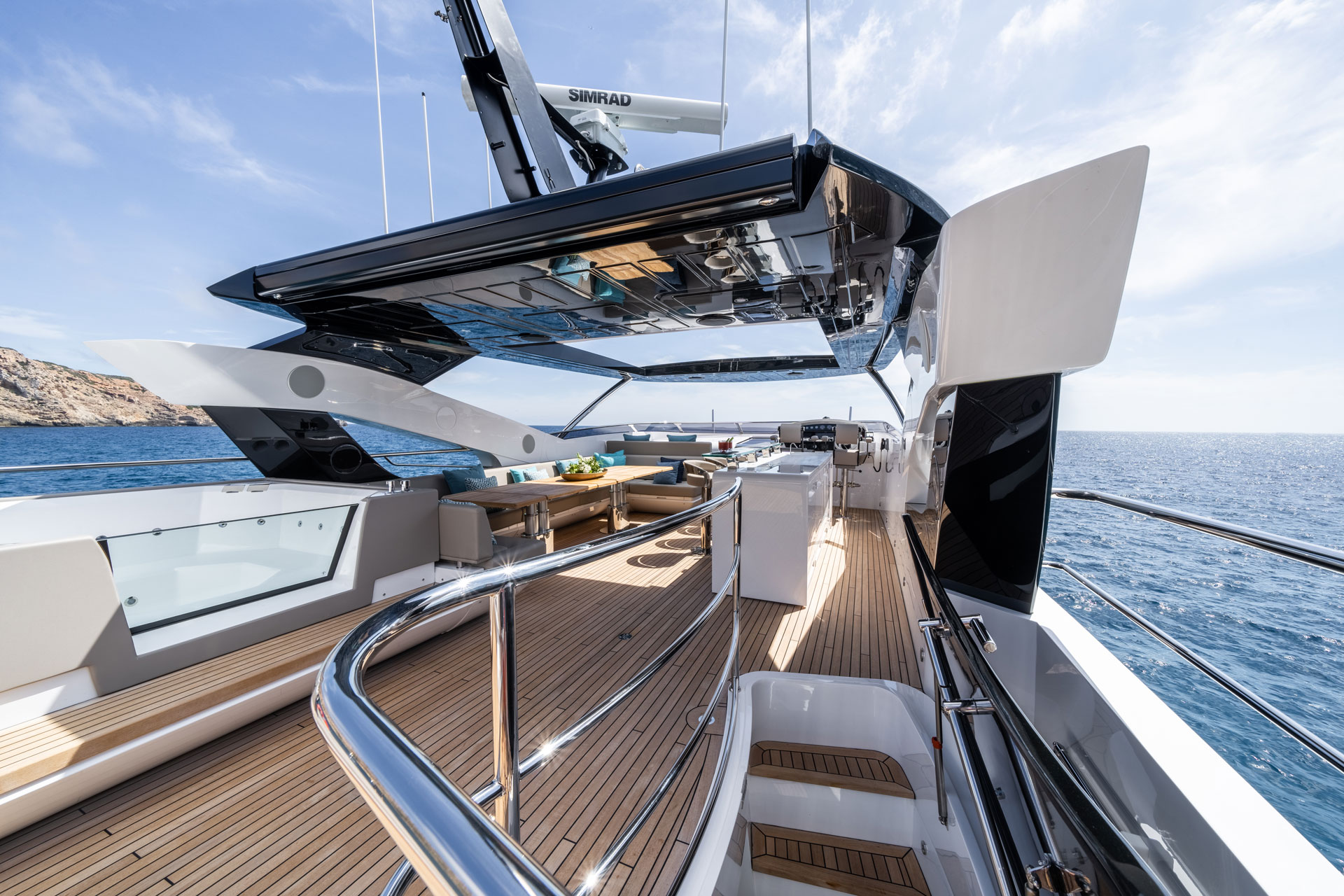MEROS_Signature-95-Yacht_Flybridge4